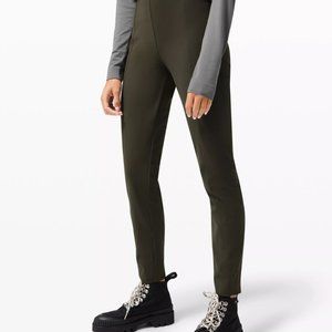 Lululemon Here to There High-Rise 7/8 Pant - Green - Size 8